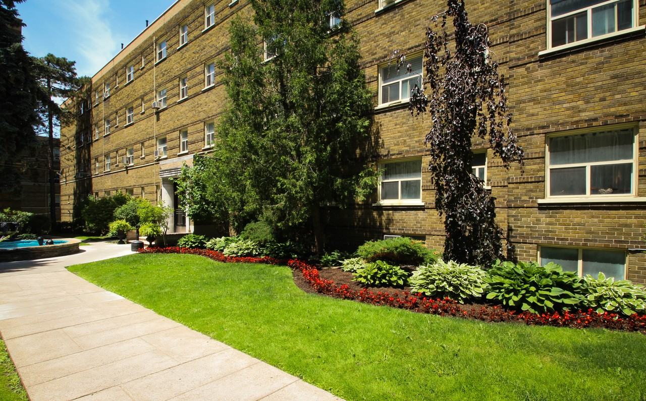 3110 & 3112 Yonge St. - Photo 4 of 10