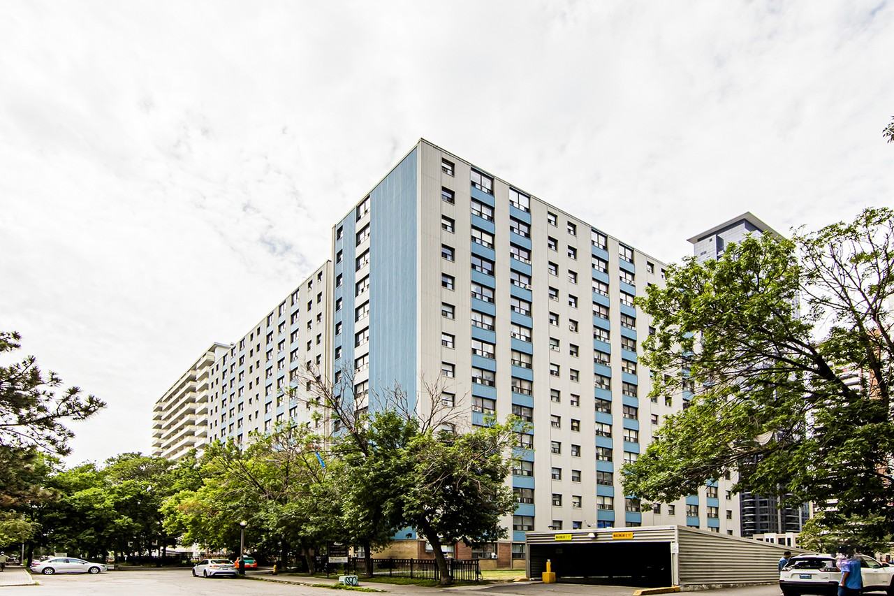 700 Ontario Street - Photo 3 of 27