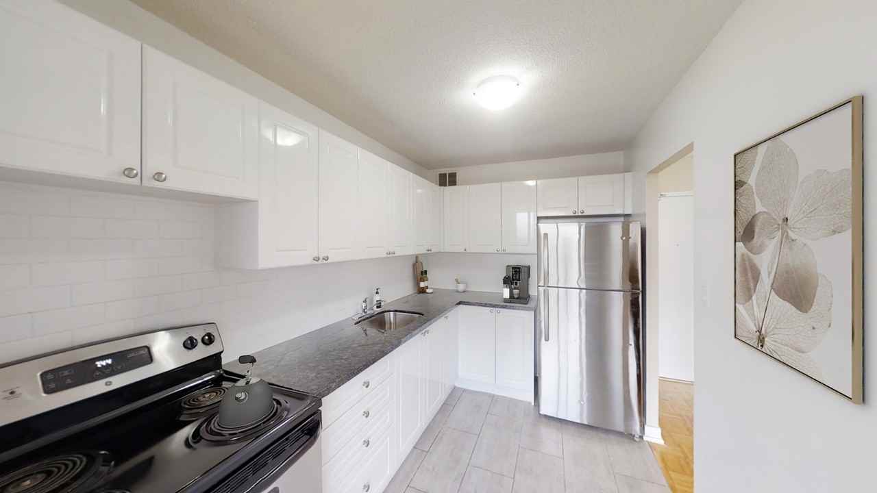 2727 Victoria Park Avenue - Photo 4 of 7