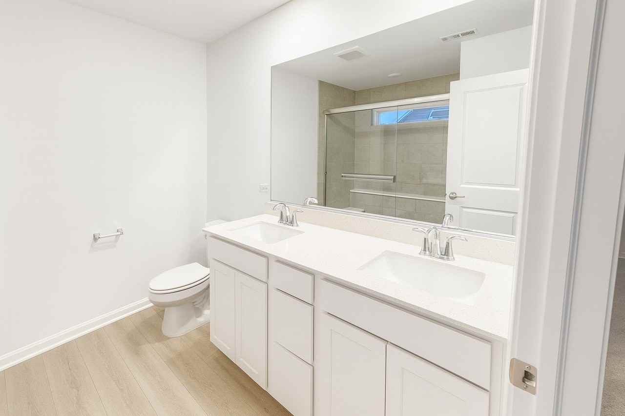 16503 W Golden Valley Ln - Photo 6 of 12