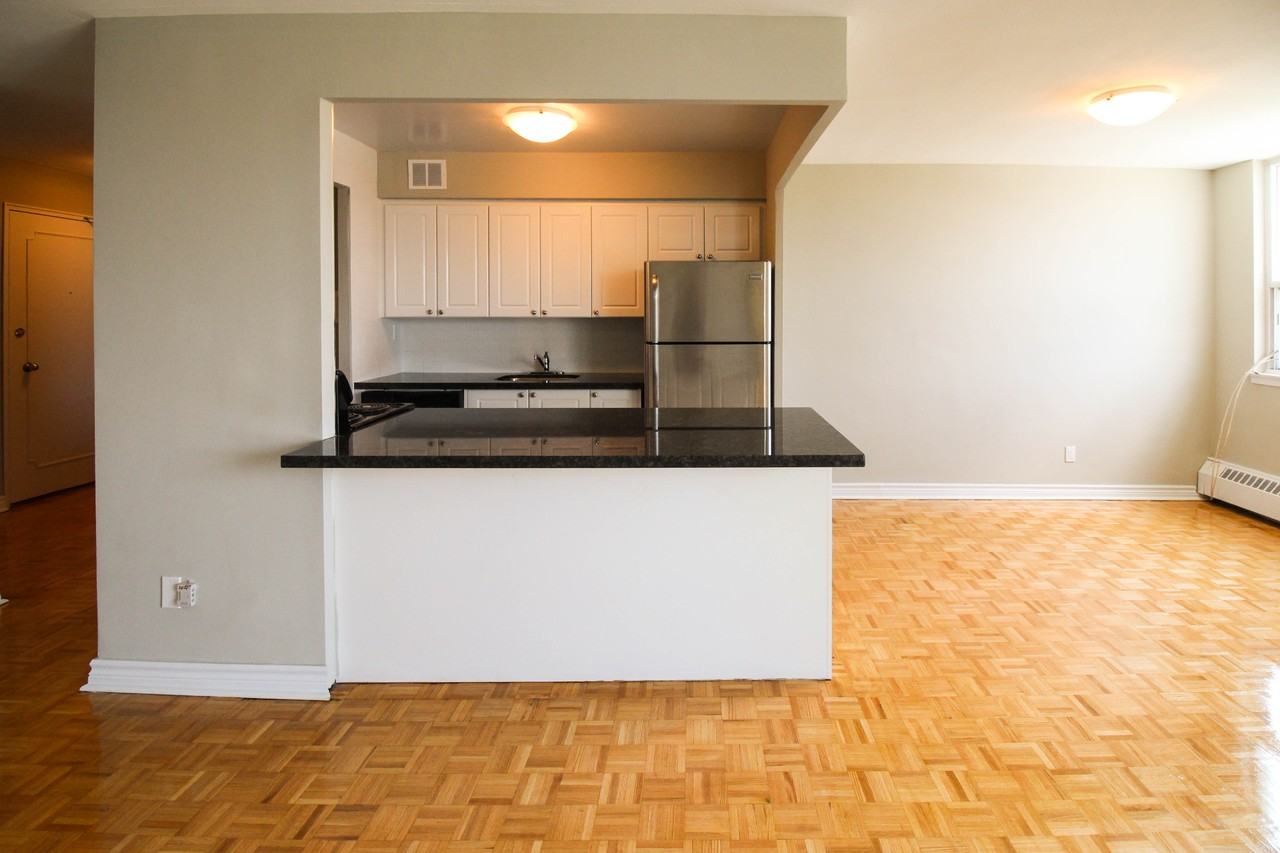 90 Cordova Ave - Photo 4 of 14