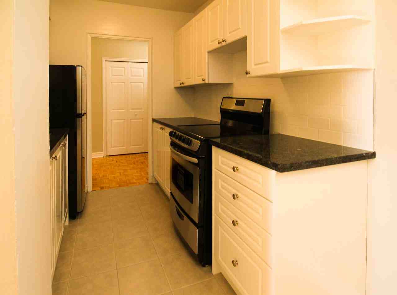 90 Cordova Ave - Photo 7 of 14