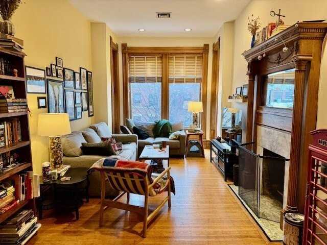 623 W Belden Ave #2 - Photo 5 of 20