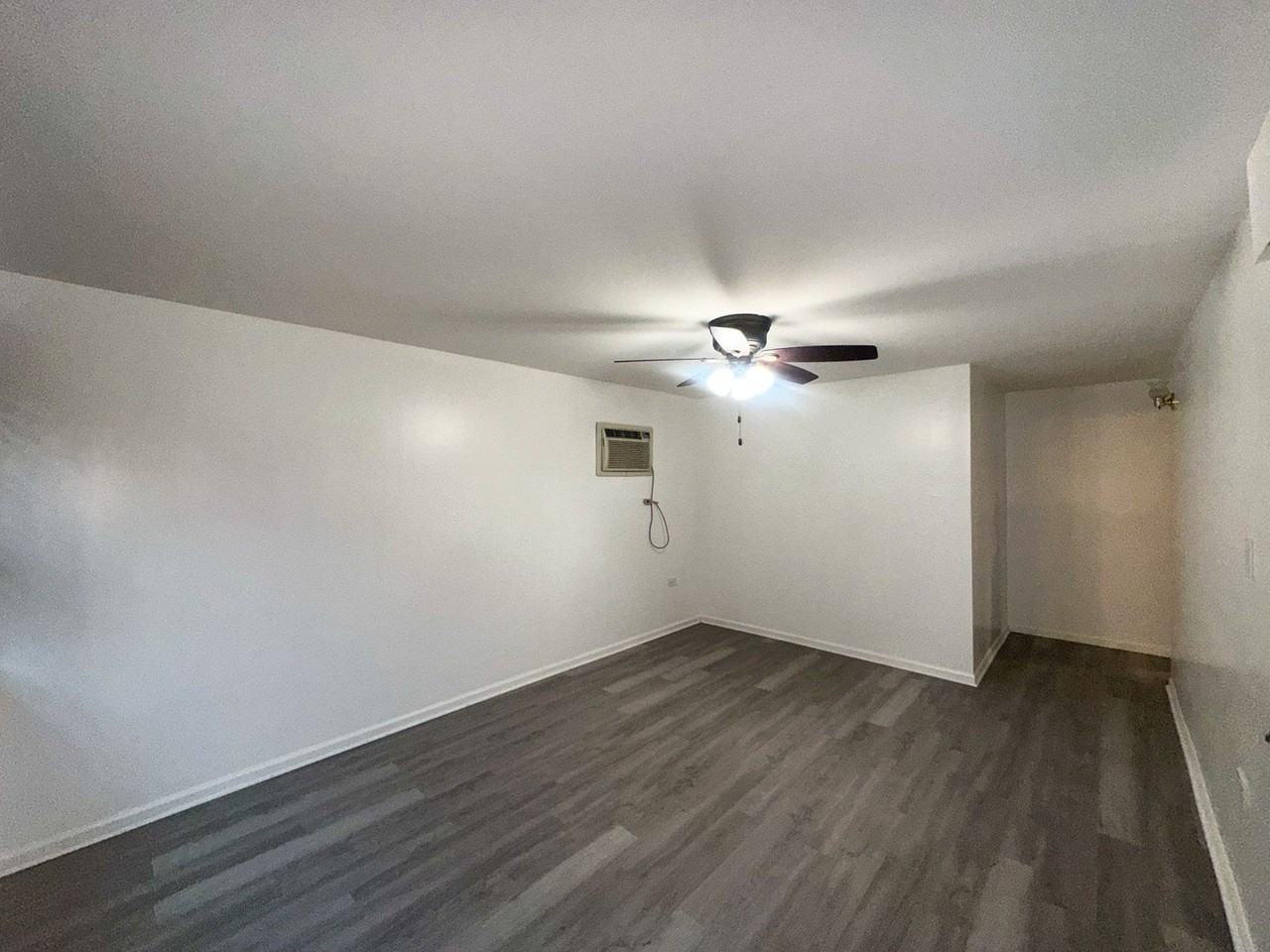 2231 Prairie St #G - Photo 2 of 6