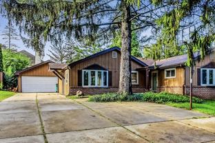 129 E 55th St - Photo 1 of 1