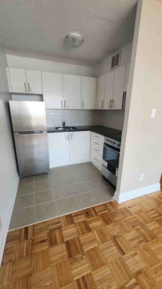 Maplegrove Apartments - Photo 7 of 50