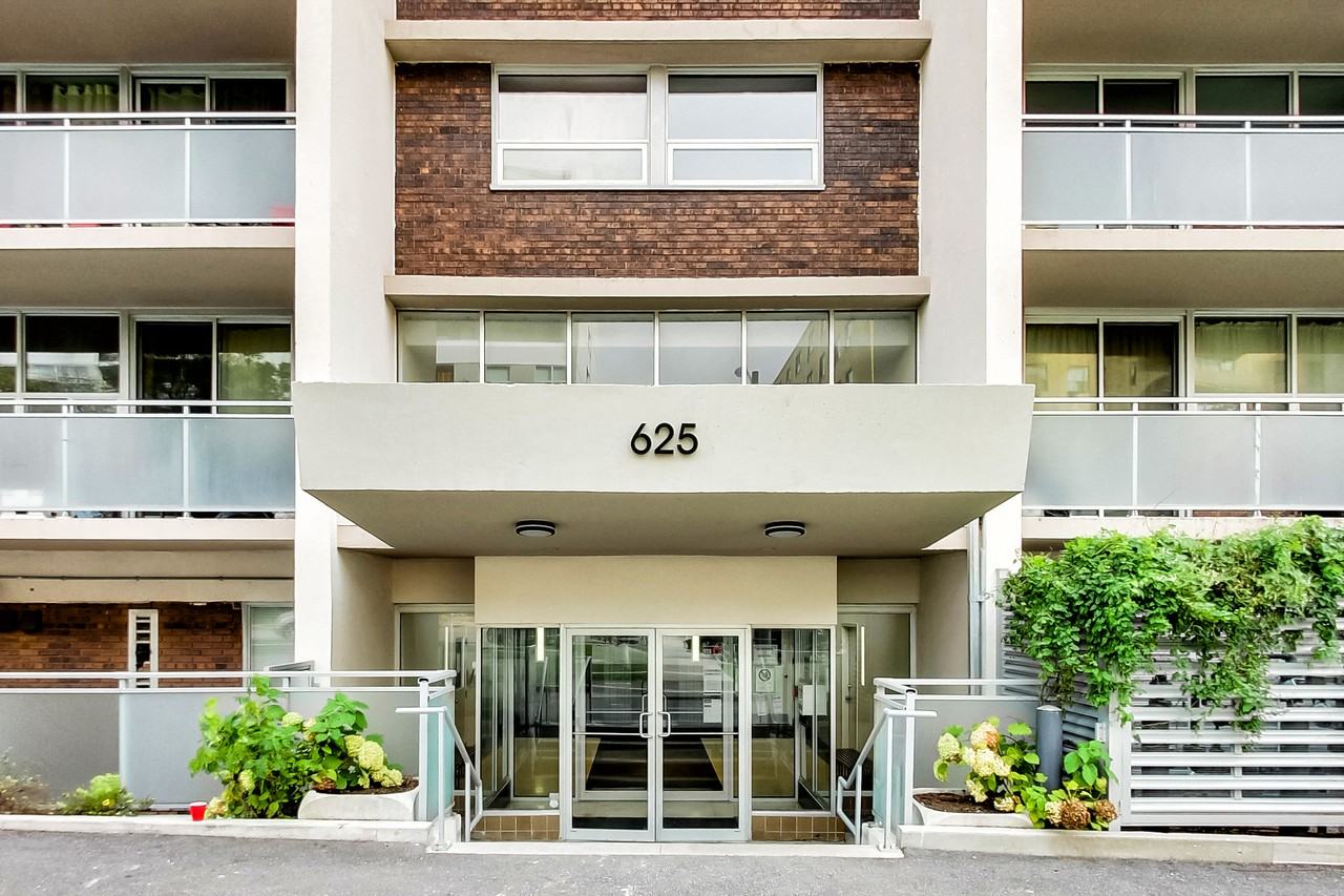 San Marino Place - Photo 7 of 50