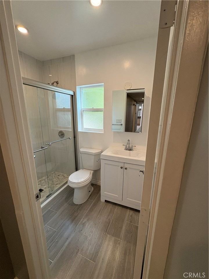 20416 Coulson St - Photo 4 of 9