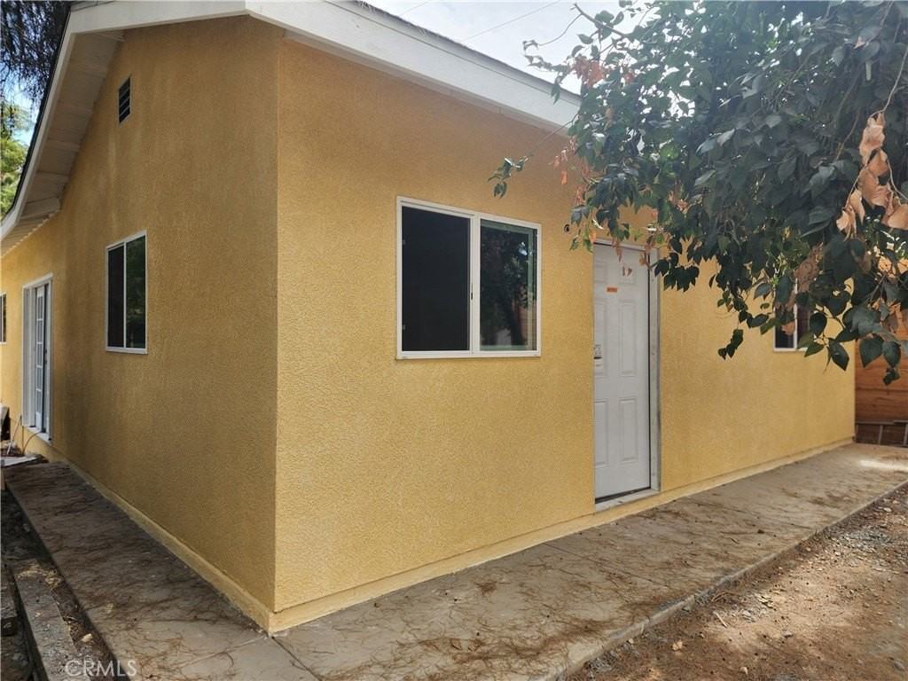 19380 Quebec Ave - Photo 4 of 20