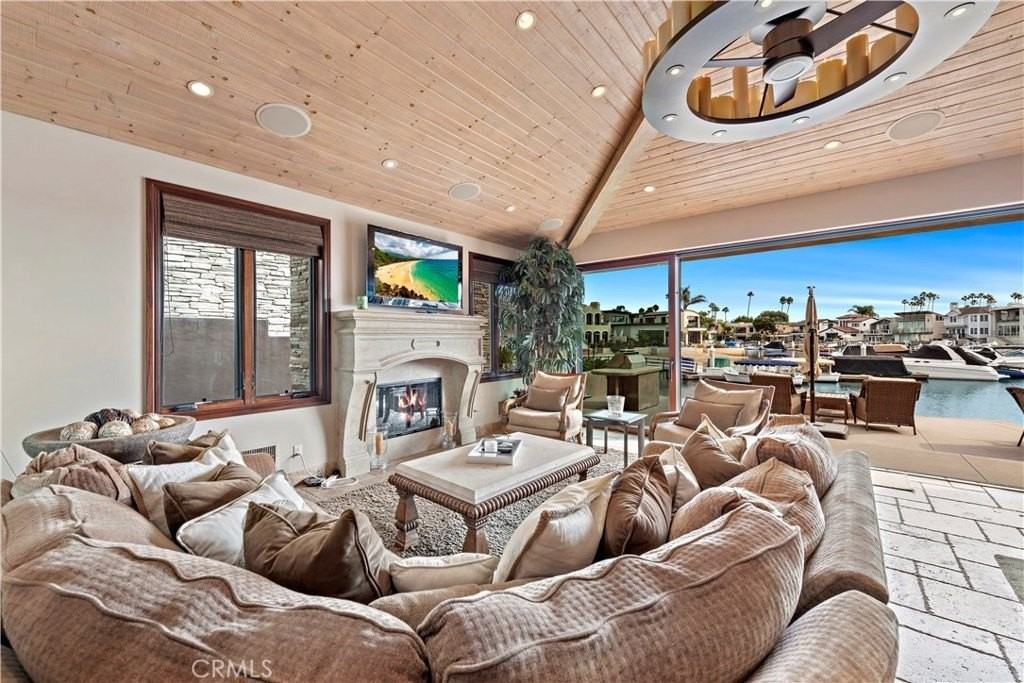 13 Coves Balboa - Photo 7 of 38