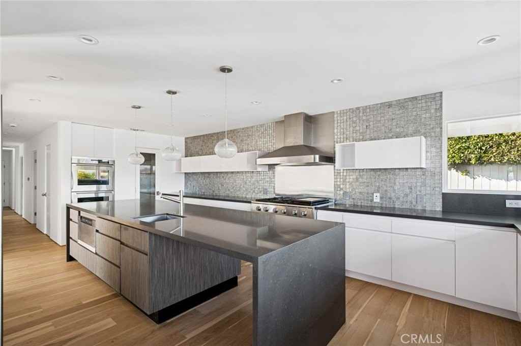 1958 Galaxy Dr - Photo 7 of 39