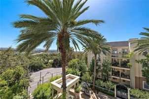 featured image of 2446 Watermarke Pl