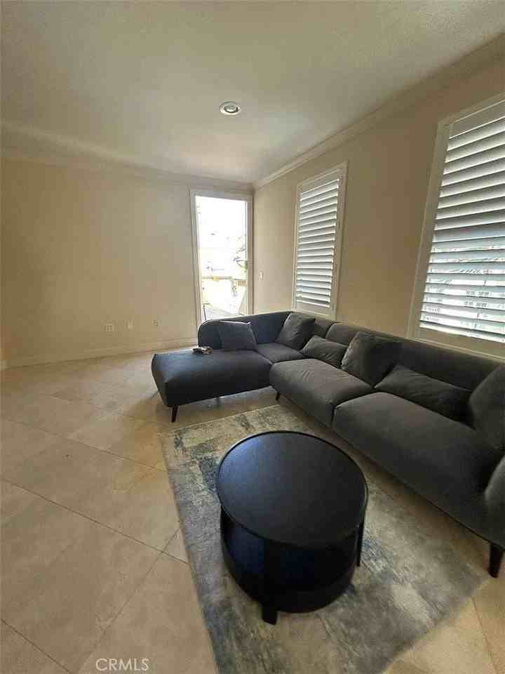 2446 Watermarke Pl - Photo 7 of 12