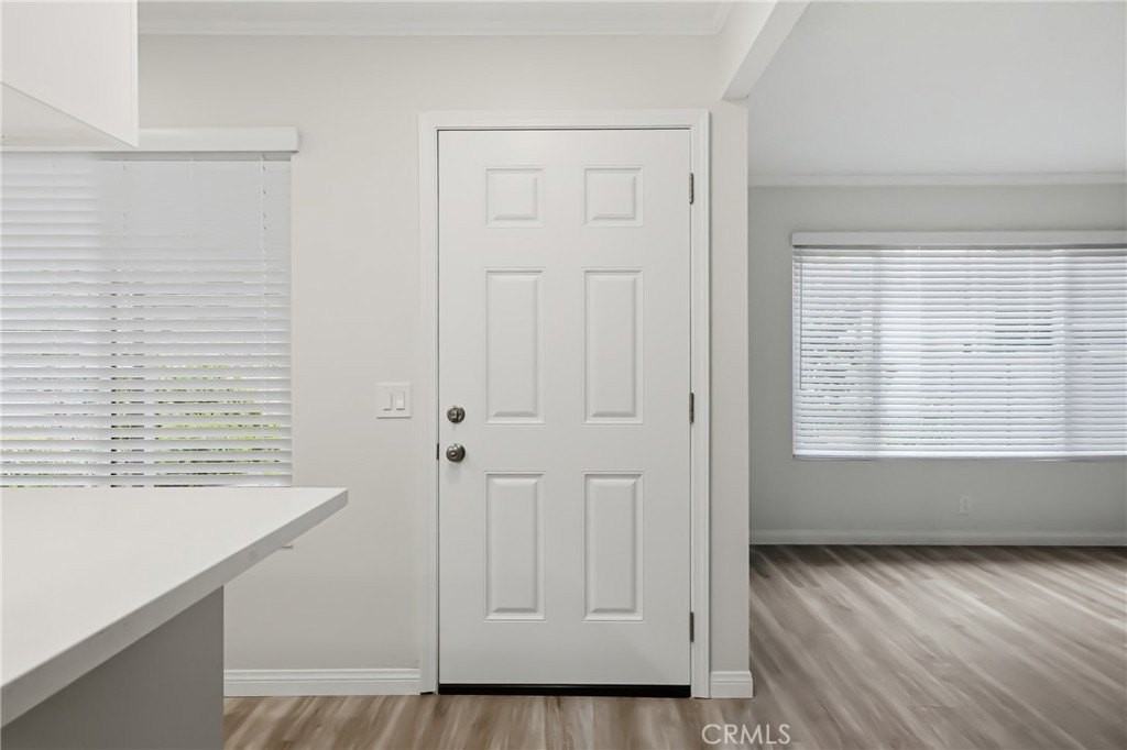 1422 Cabrillo Park Dr #B - Photo 6 of 24