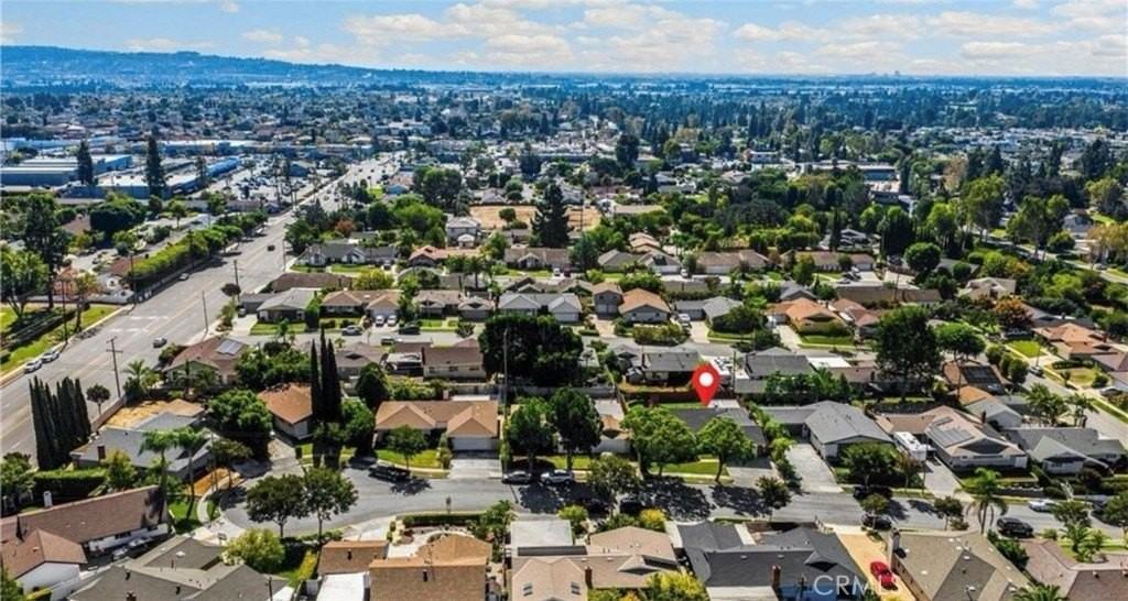 16692 Meadowview Dr - Photo 3 of 5