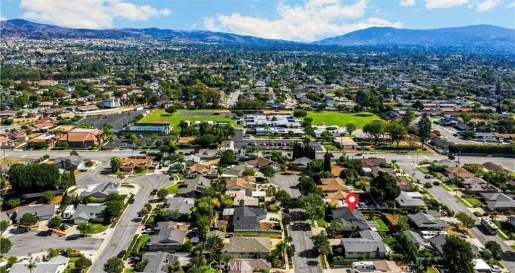 16692 Meadowview Dr - Photo 4 of 5