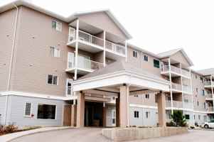 featured image of 108 Loutit Rd