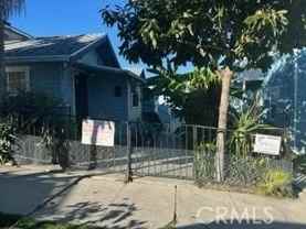 852 W 18th St #B - Photo 1 of 1