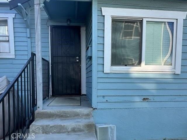 852 W 18th St #B - Photo 3 of 11