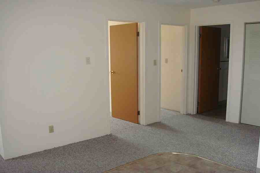 Renata Apartments - Photo 3 of 6