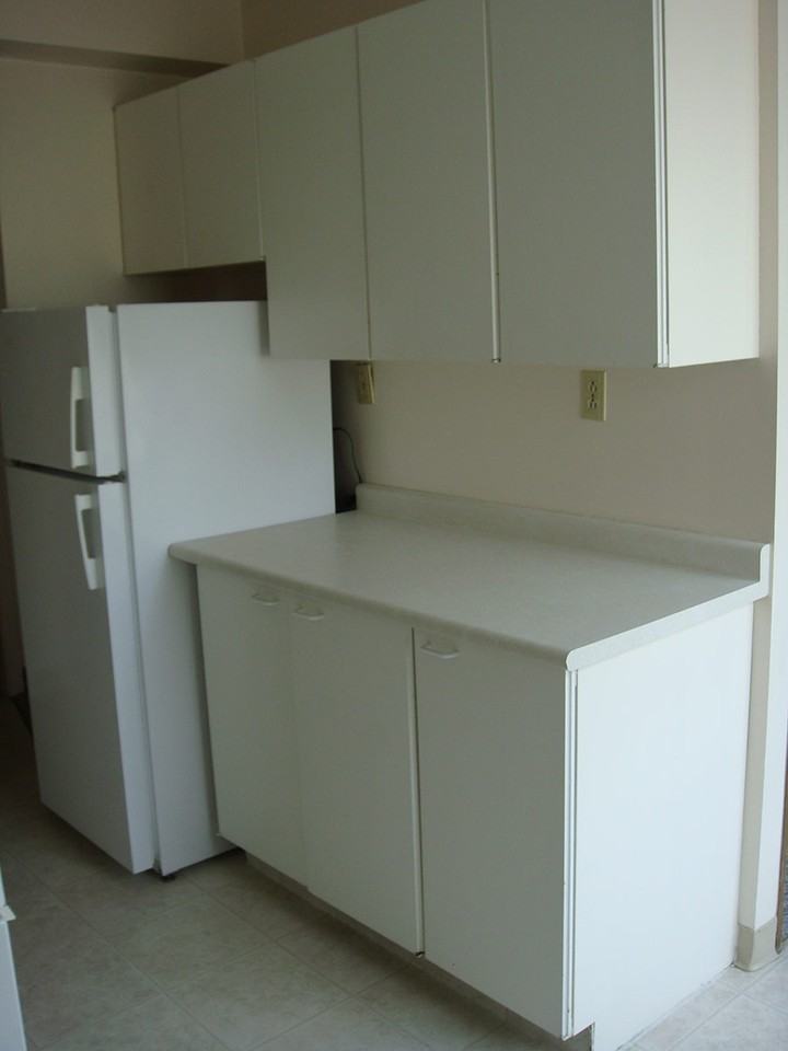 Windsor and Anola Apartments - Photo 3 of 6