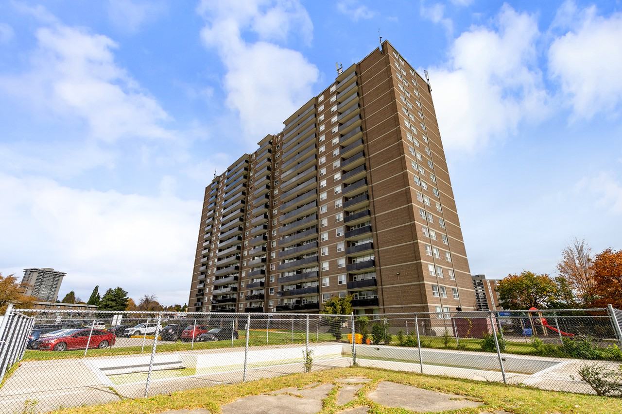 Majorca Towers - Photo 3 of 27