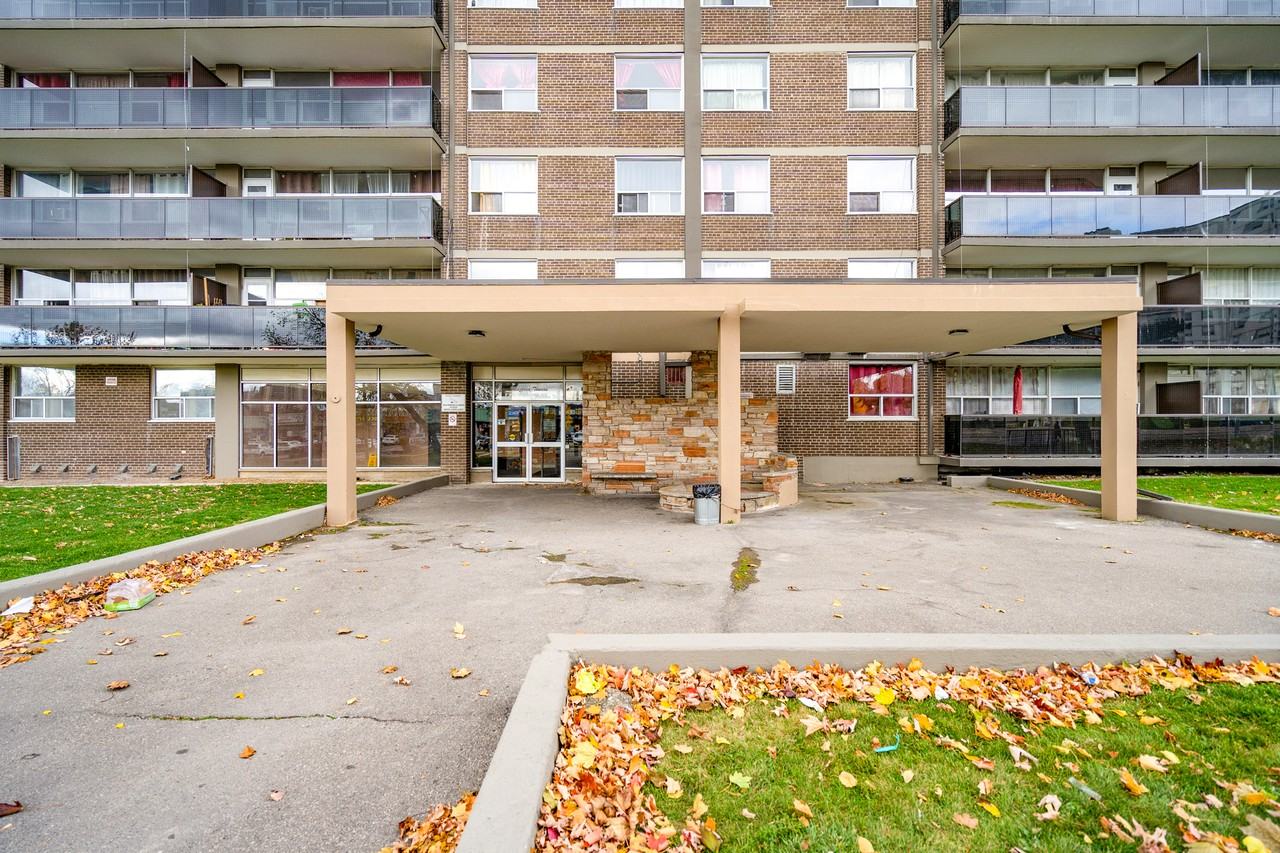 Majorca Towers - Photo 7 of 27