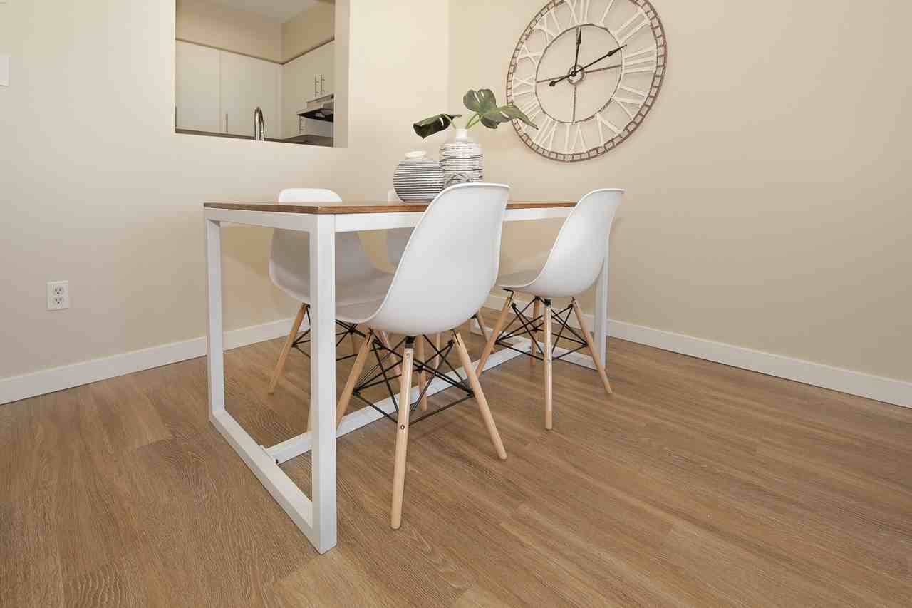 Red Deer Apts - Photo 6 of 15