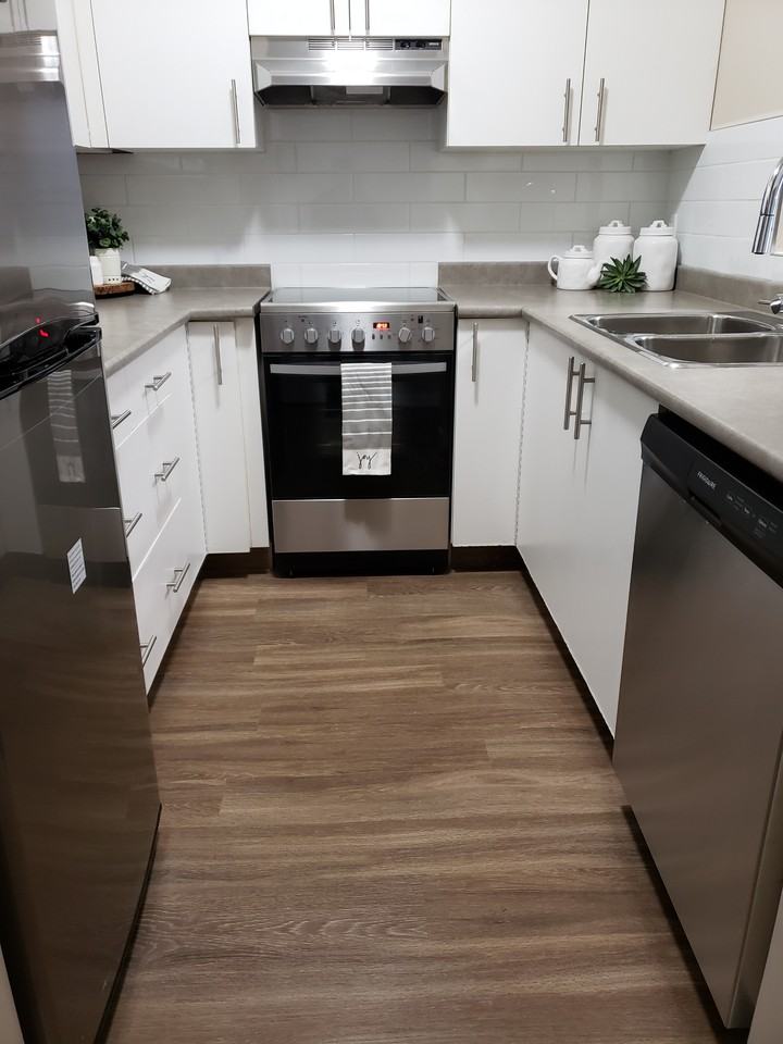 Red Deer Apts - Photo 7 of 15