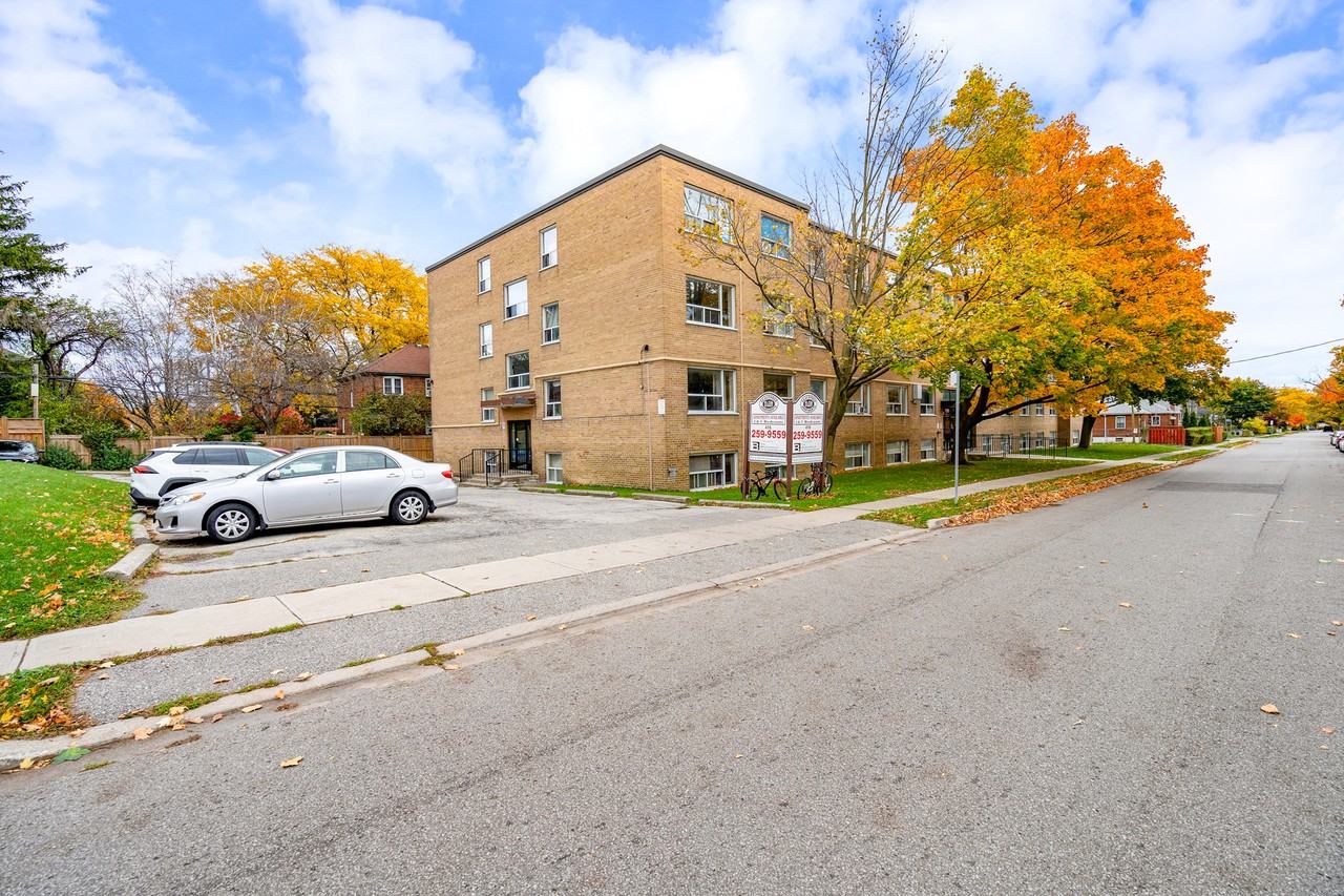 Seacomber Apartments - Photo 5 of 10