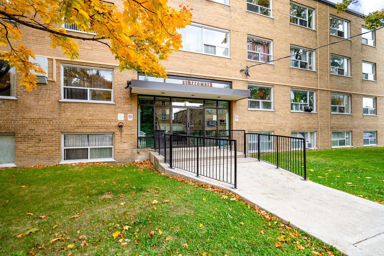 Seacomber Apartments - Photo 7 of 10