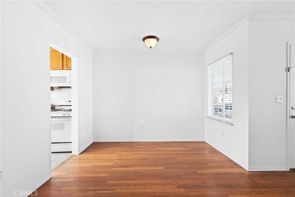 17414 Burma St - Photo 5 of 21