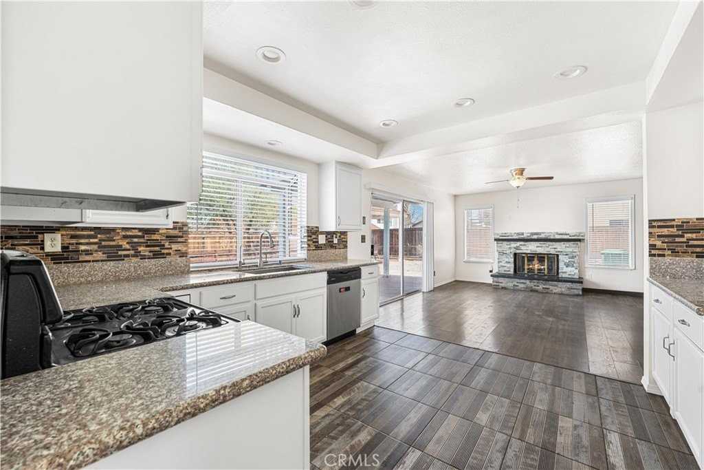 2145 W Avenue P8 - Photo 5 of 36