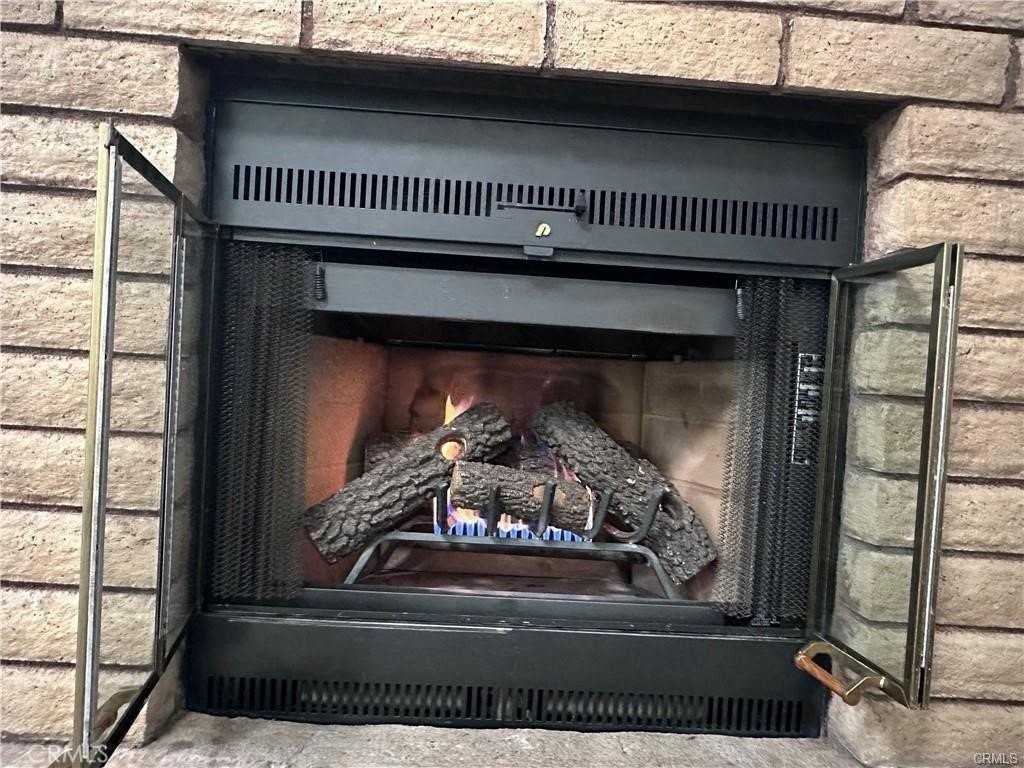 44026 Fine St - Photo 6 of 25