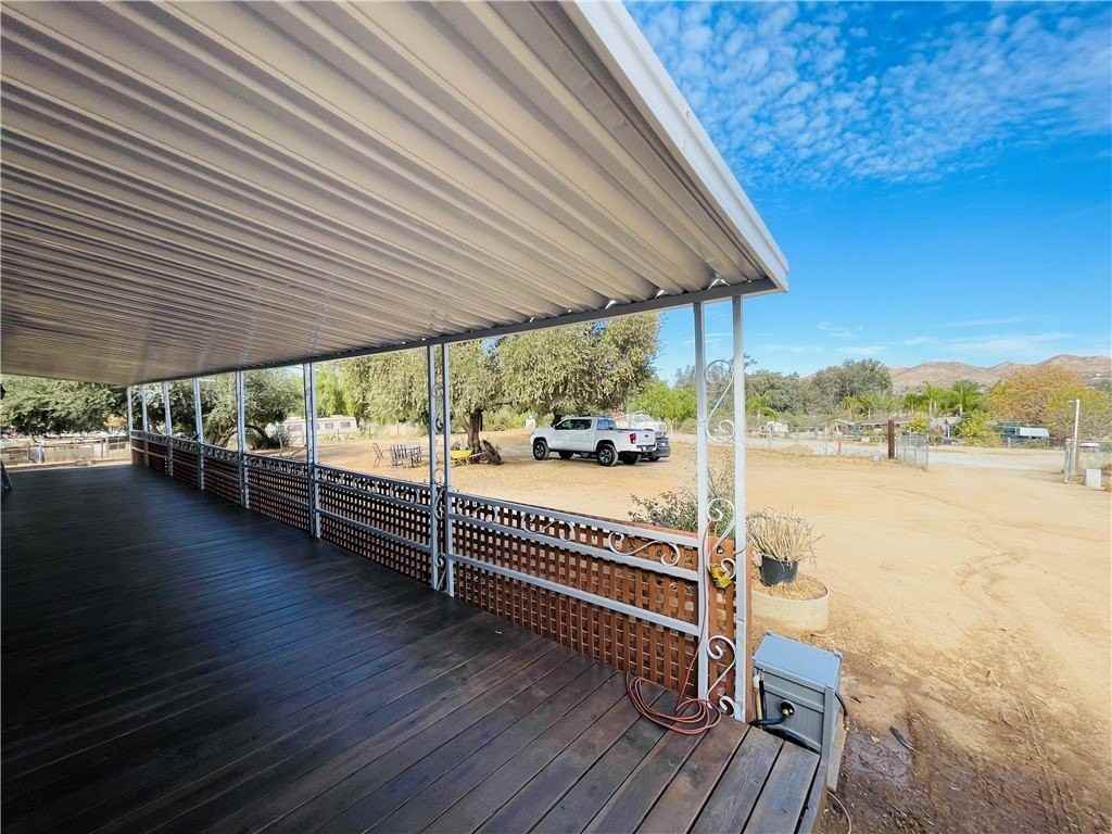 20357 Bryant St - Photo 5 of 30