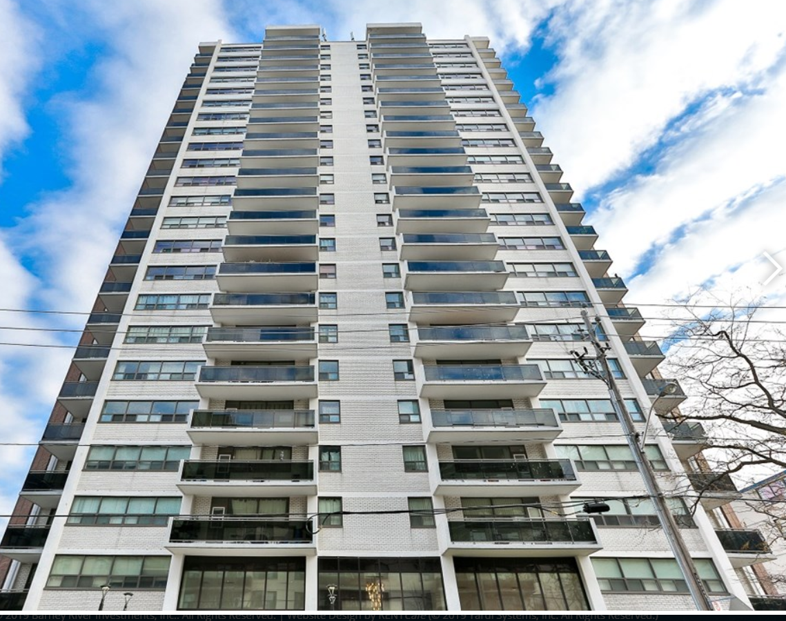 111 Raglan Avenue - Photo 2 of 7