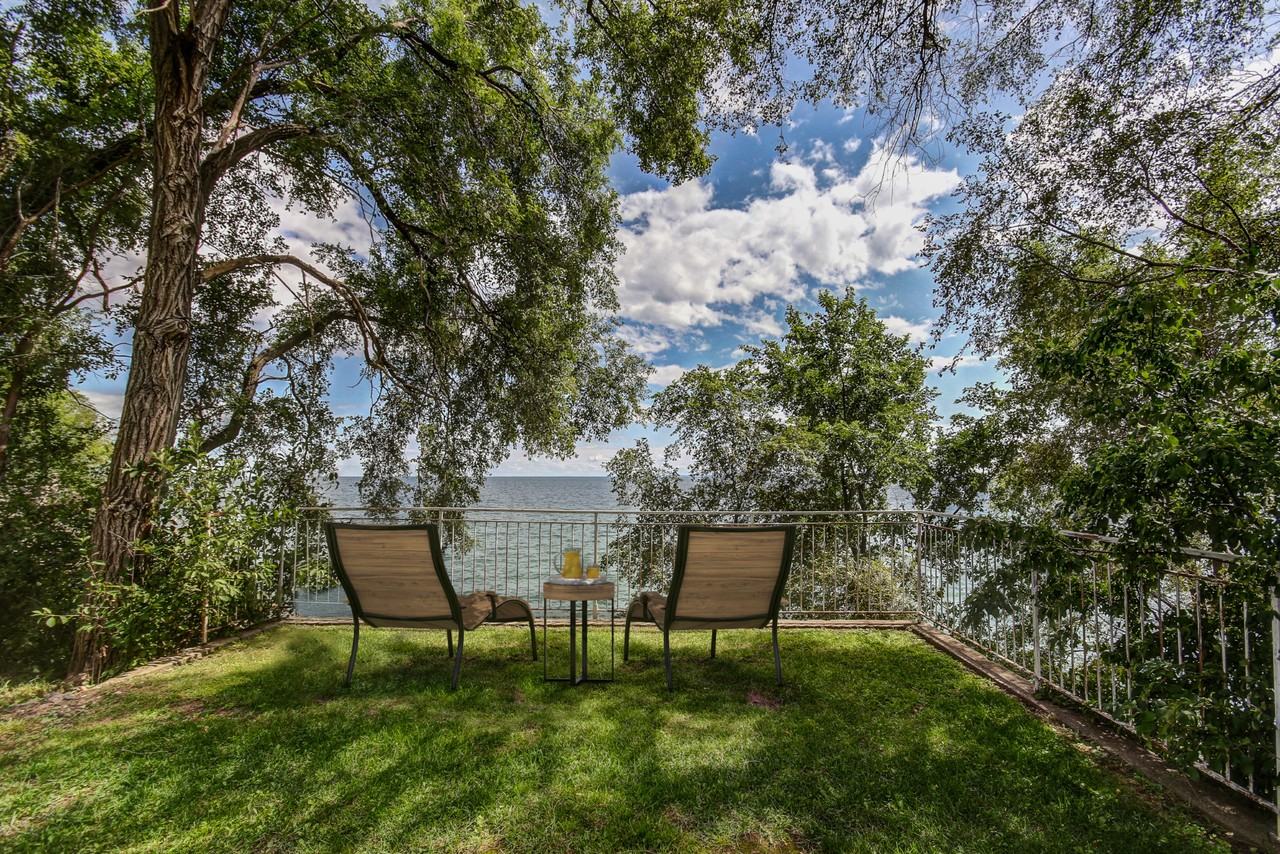 5348 Lakeshore Road East - Photo 3 of 18