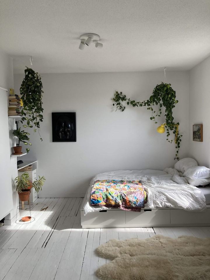 Gladstone Suites - Photo 5 of 50