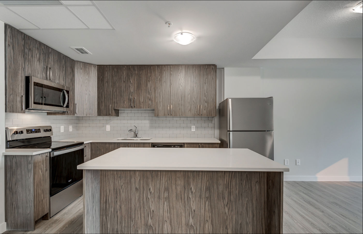 7777 Macleod Trail Southwest - Photo 3 of 33