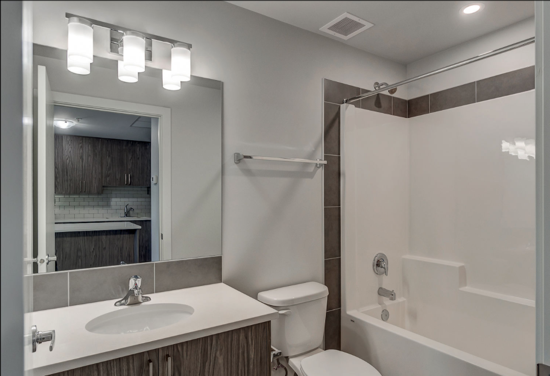 7777 Macleod Trail Southwest - Photo 4 of 33