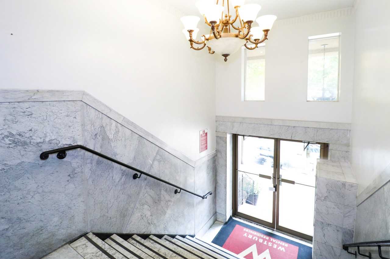 414 Jarvis Street, Toronto - Photo 3 of 49