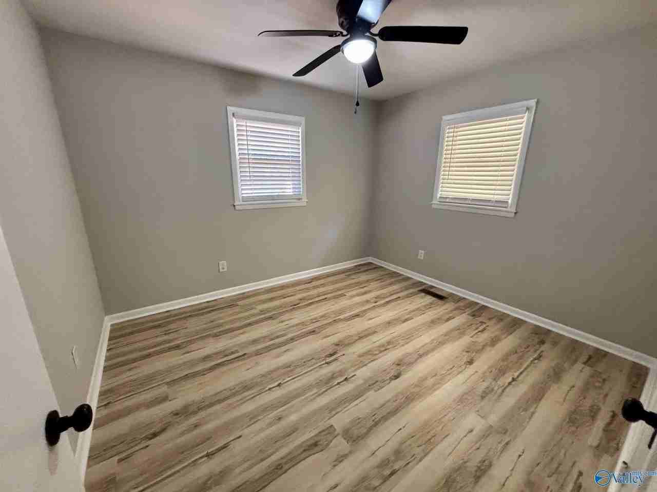 17456 Lucas Ferry Rd - Photo 6 of 9