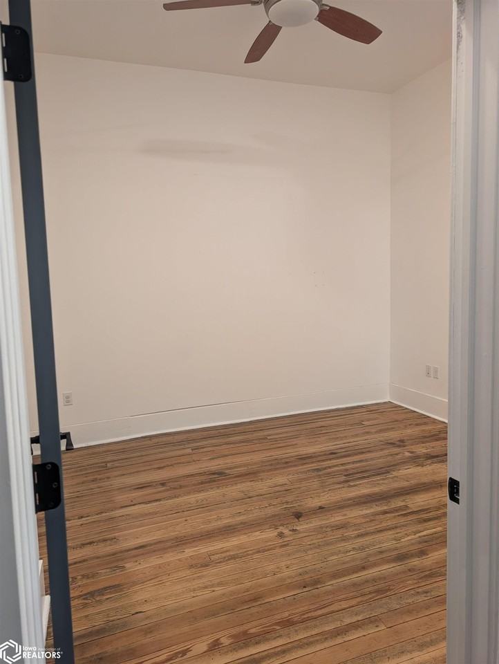 334 Washington St Unit 3 #3 - Photo 5 of 6