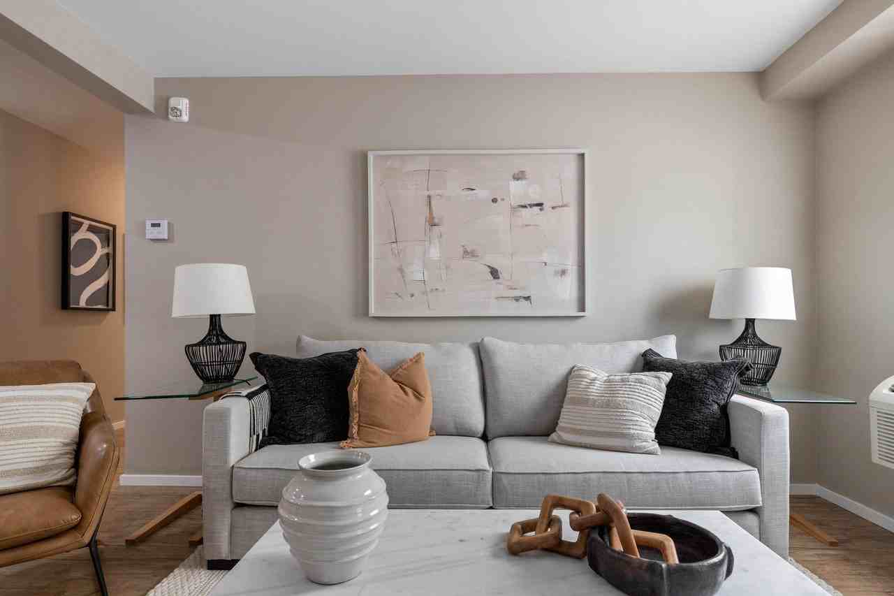 Hillside Walk - Photo 5 of 20