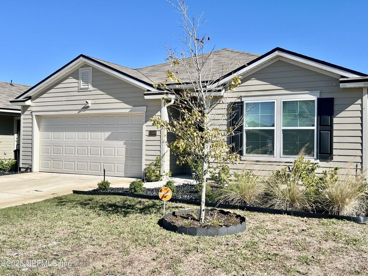 12659 European Beech Rd - Photo 2 of 33