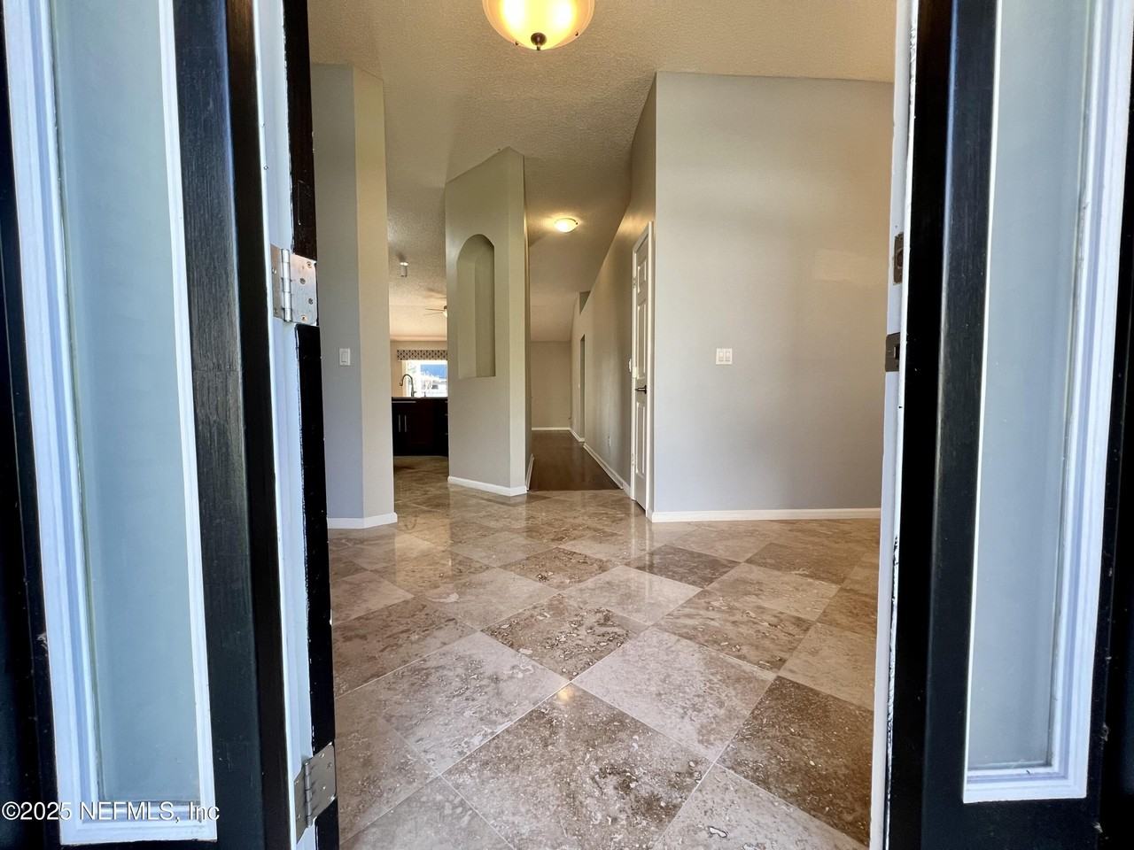 1585 E Windy Willow Dr - Photo 2 of 33