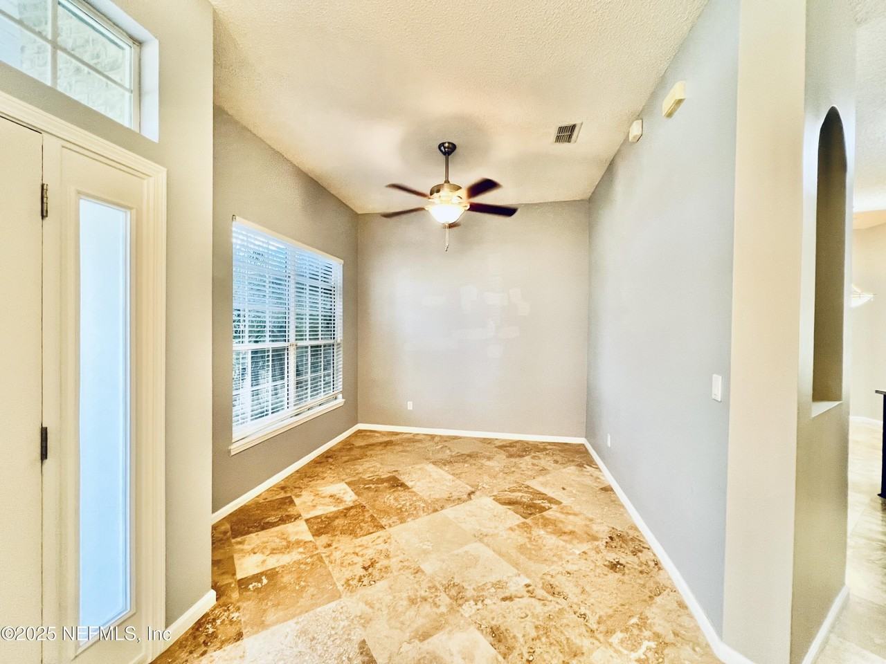 1585 E Windy Willow Dr - Photo 3 of 33