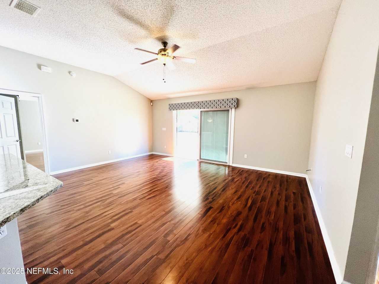 1585 E Windy Willow Dr - Photo 7 of 33