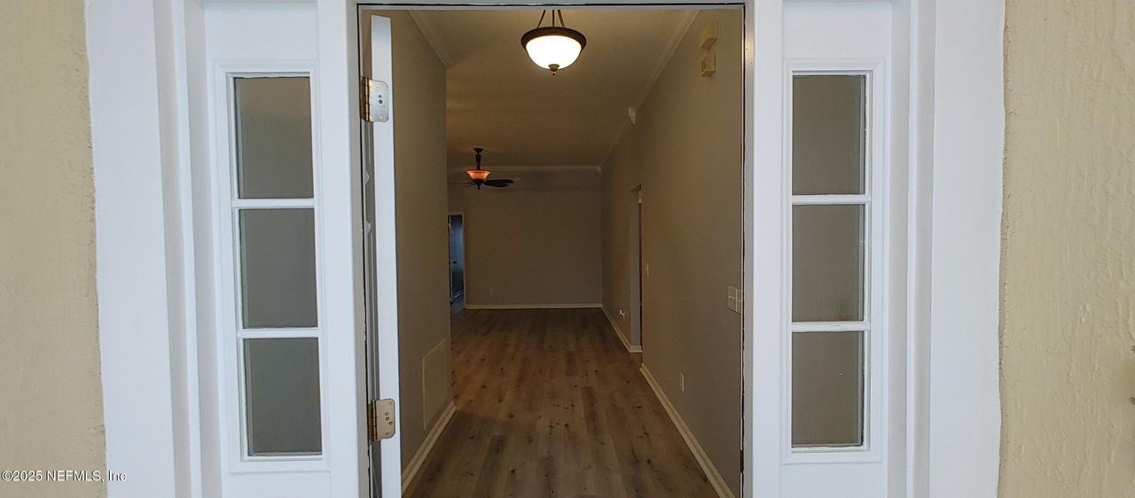 2155 S Cranbrook Ave - Photo 7 of 32