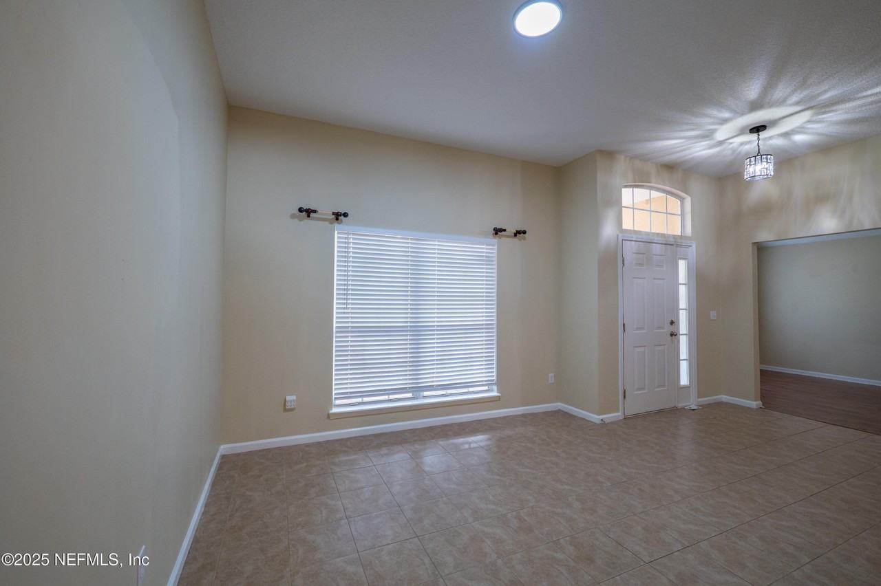 3466 Laurel Leaf Dr - Photo 5 of 31